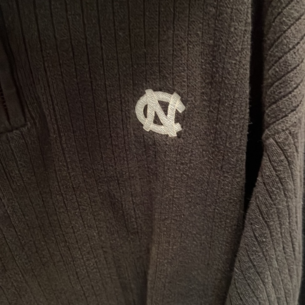 Cutter & Buck 1/4 Zip Sweater UNC NC Tarheels Size XXL - Picture 3 of 3